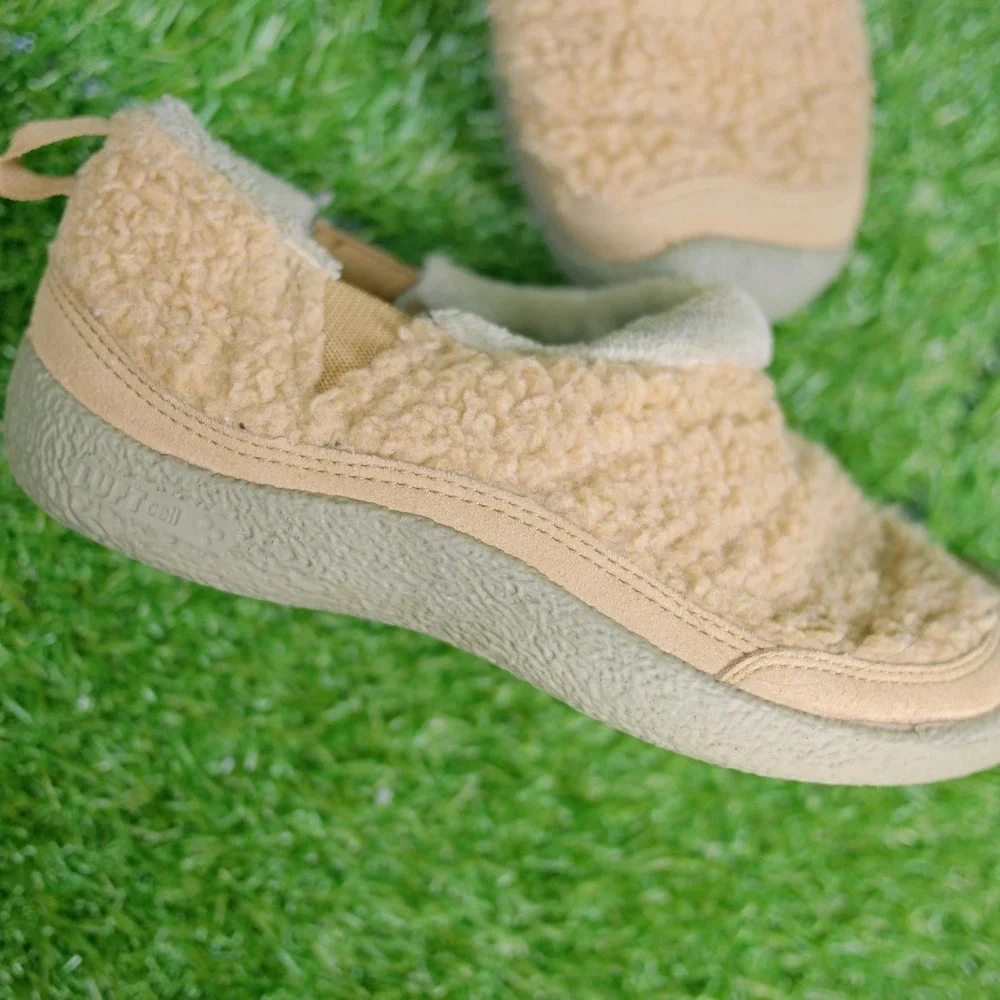 Keen Howser II Slip On Tan Faux Shearling Fleece - Kids Size 1